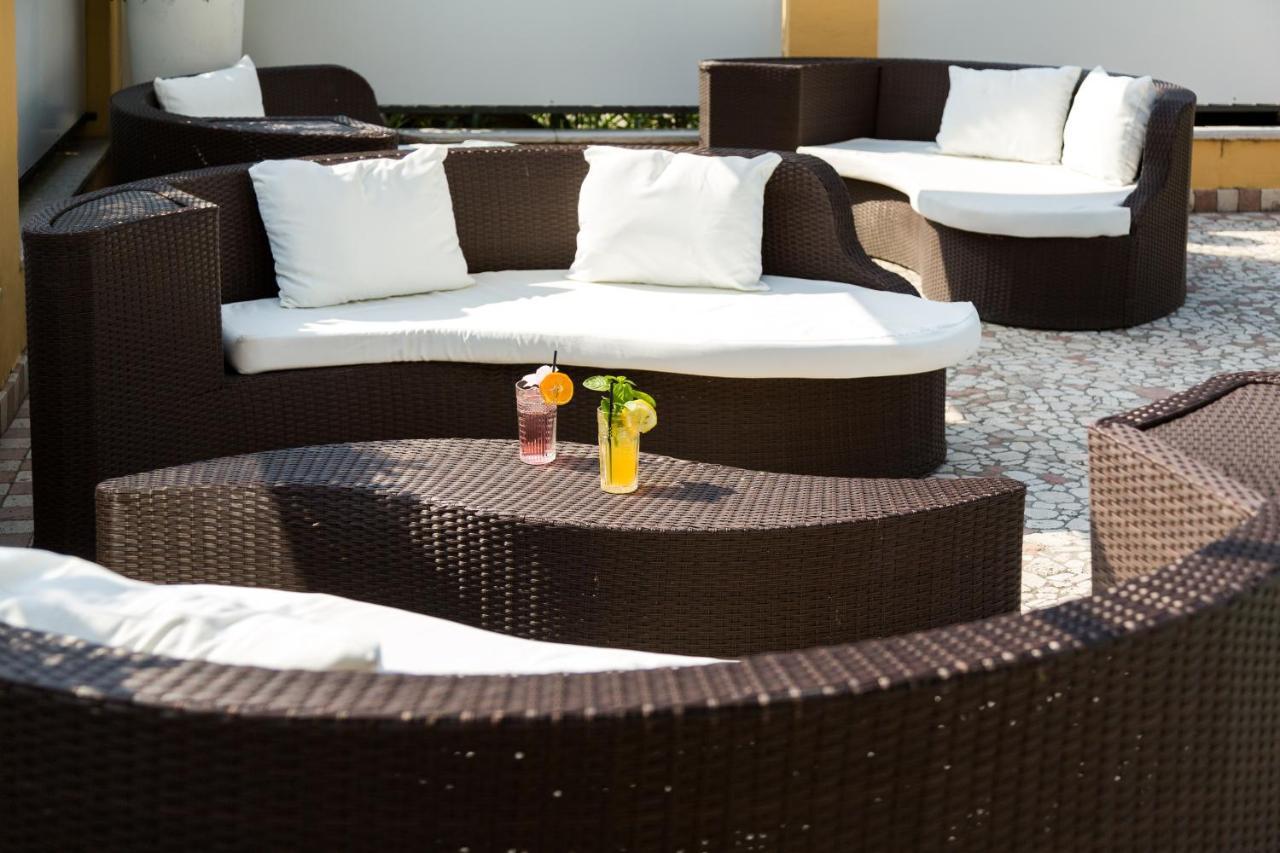 Hotel New Garden à Torbole Sul Garda Extérieur photo