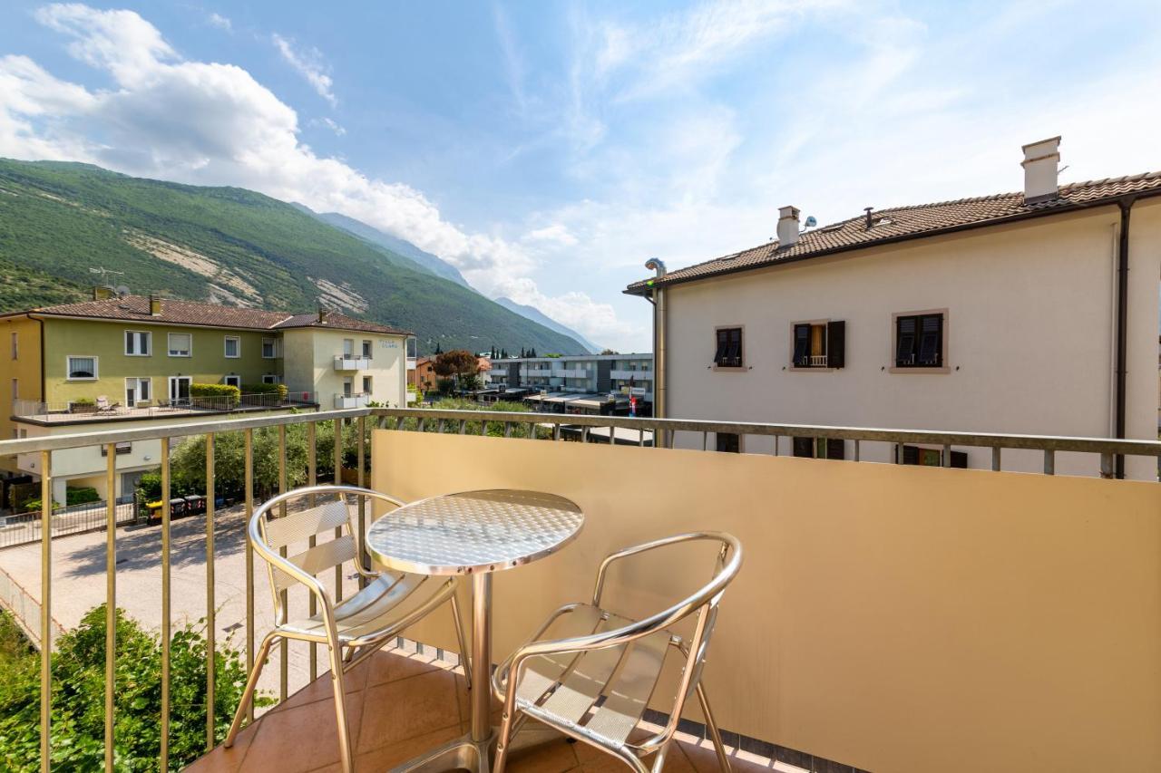 Hotel New Garden à Torbole Sul Garda Extérieur photo